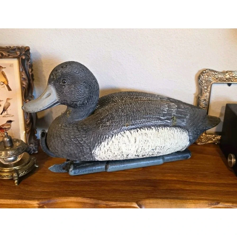 Duck Decoy Plastic- Great Vintage/Cottagecore Decor *Broken Backside*